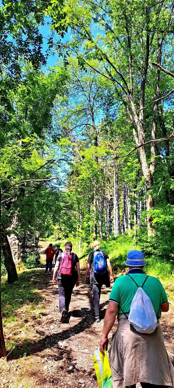 FOTO: Planinari HPD Gojzerice na izletu u arboretum Lisičine 