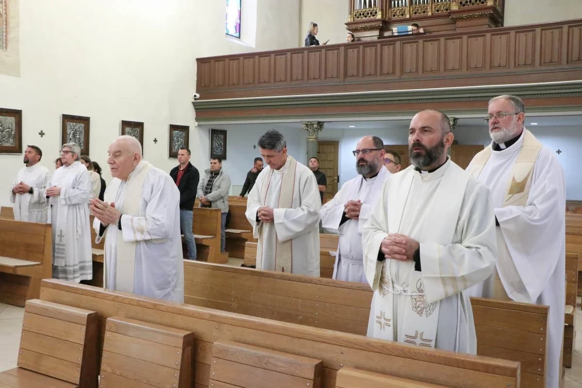 Beogradski nadbiskup i svećenici posjetili Požešku biskupiju