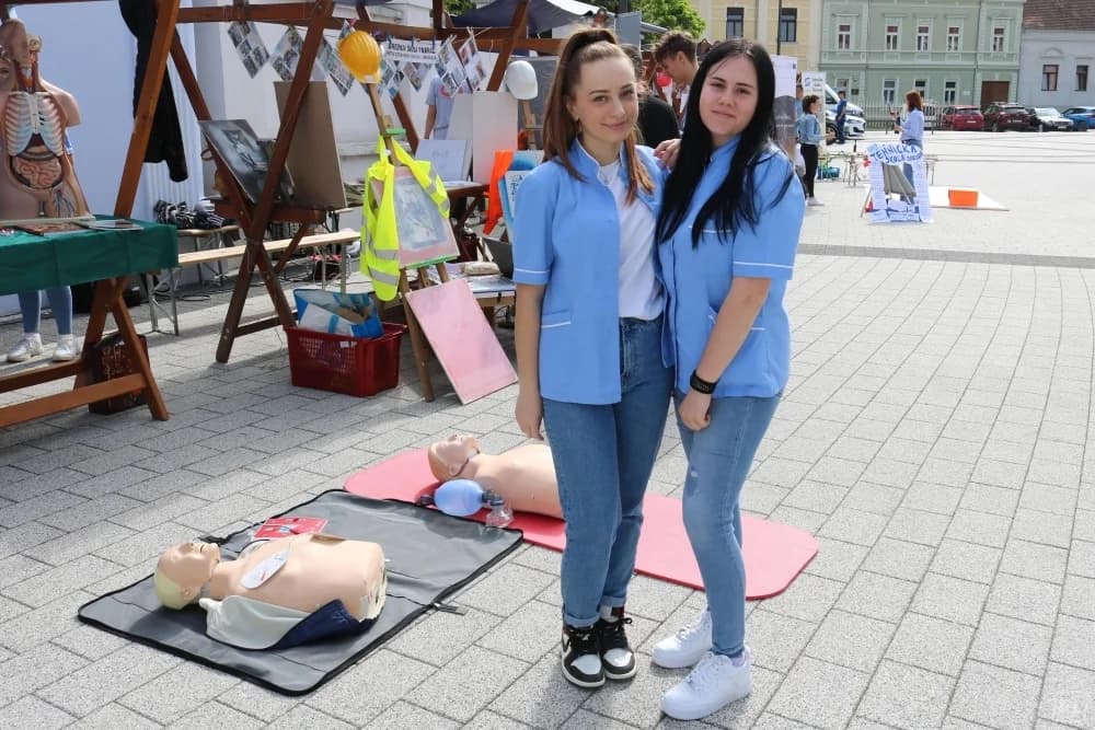 U Pakracu održan 4. Dječji dan zanimanja. Koji životni poziv odabrati?