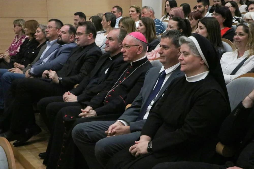 Obilježena 15. obljetnica Katoličke osnovne škole u Požegi