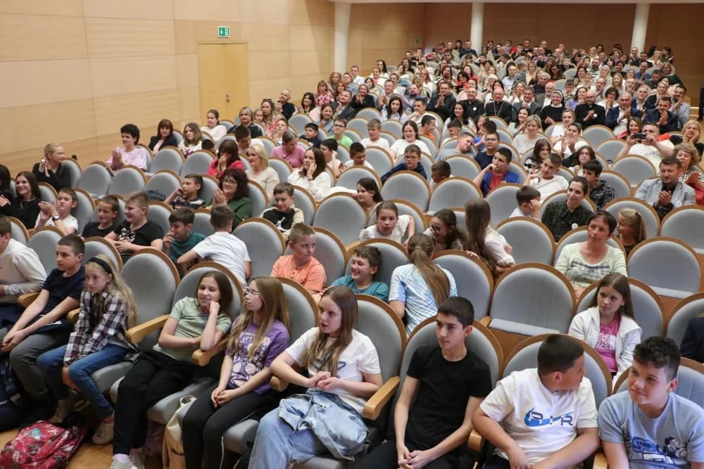 Obilježena 15. obljetnica Katoličke osnovne škole u Požegi