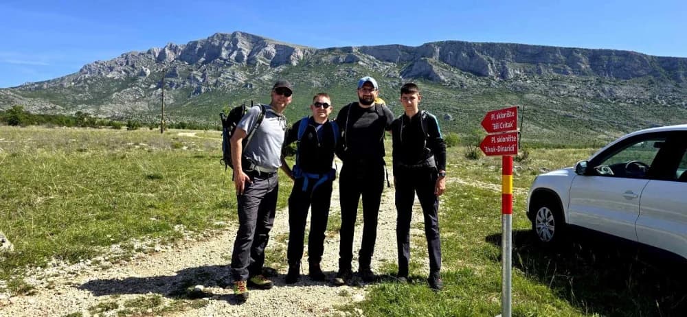 HPD Gojzerica na krovu Hrvatske, dinarskom vrhu Sinjal