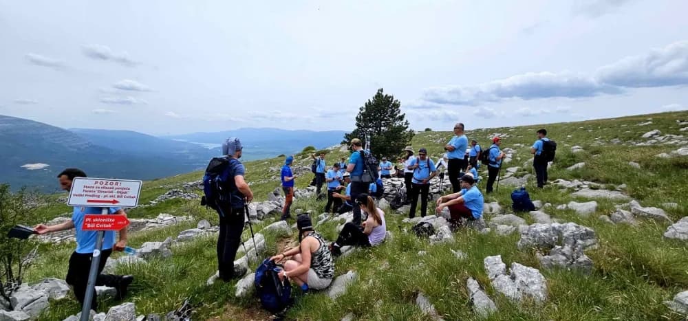 HPD Gojzerica na krovu Hrvatske, dinarskom vrhu Sinjal