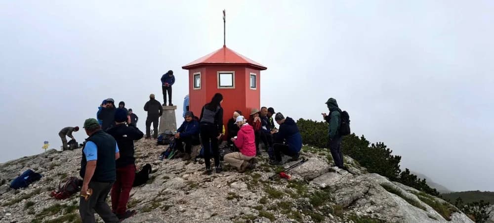 HPD Gojzerica na krovu Hrvatske, dinarskom vrhu Sinjal