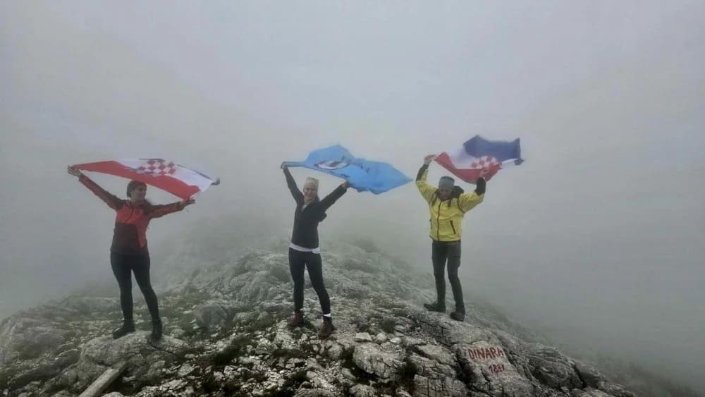 HPD Gojzerica na krovu Hrvatske, dinarskom vrhu Sinjal