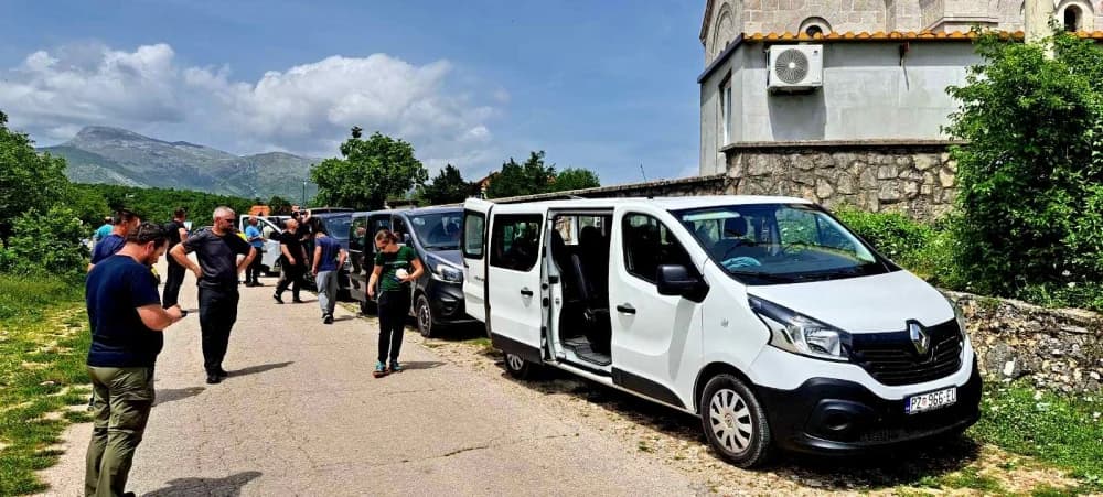 HPD Gojzerica na krovu Hrvatske, dinarskom vrhu Sinjal