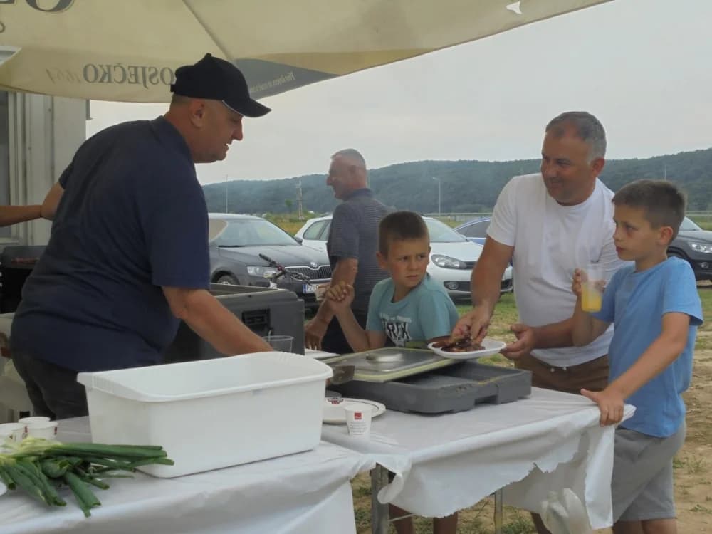FOTO: Konjički klub Pleternica otvorio vrata svim generacijama