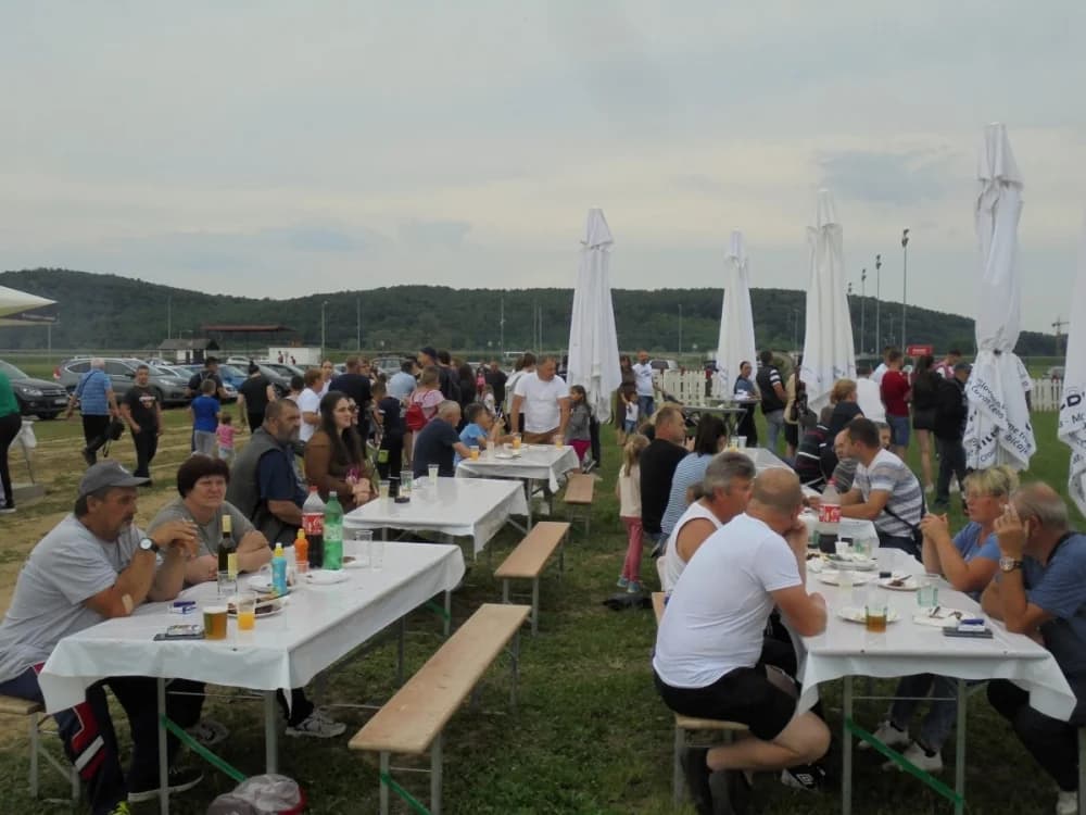 FOTO: Konjički klub Pleternica otvorio vrata svim generacijama