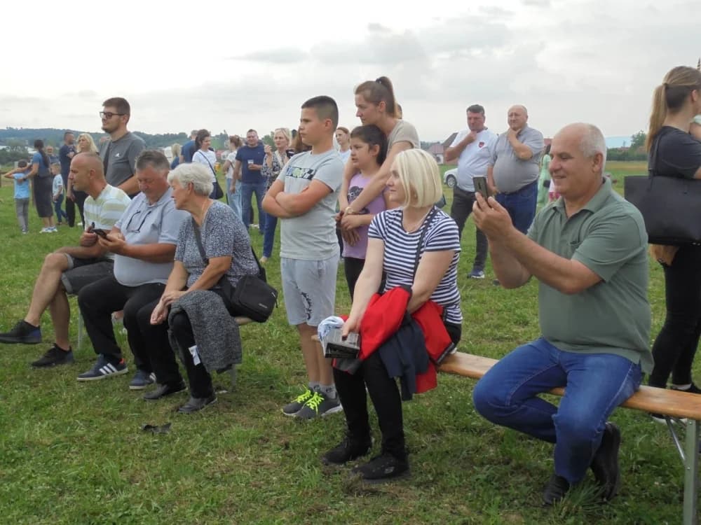 FOTO: Konjički klub Pleternica otvorio vrata svim generacijama