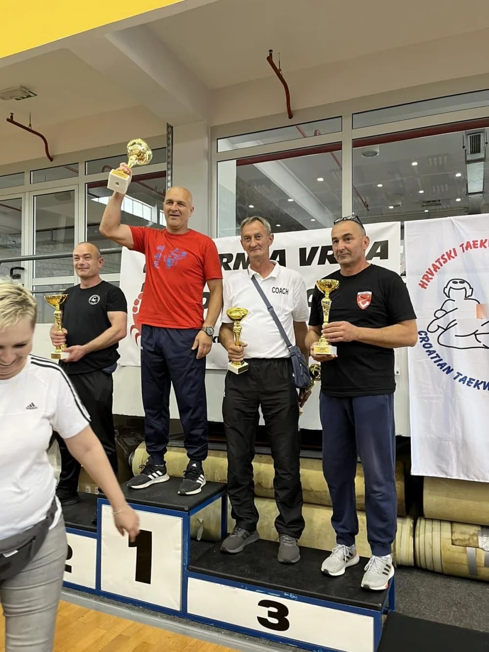 Veličanima tri zlata i četiri srebra u borbama