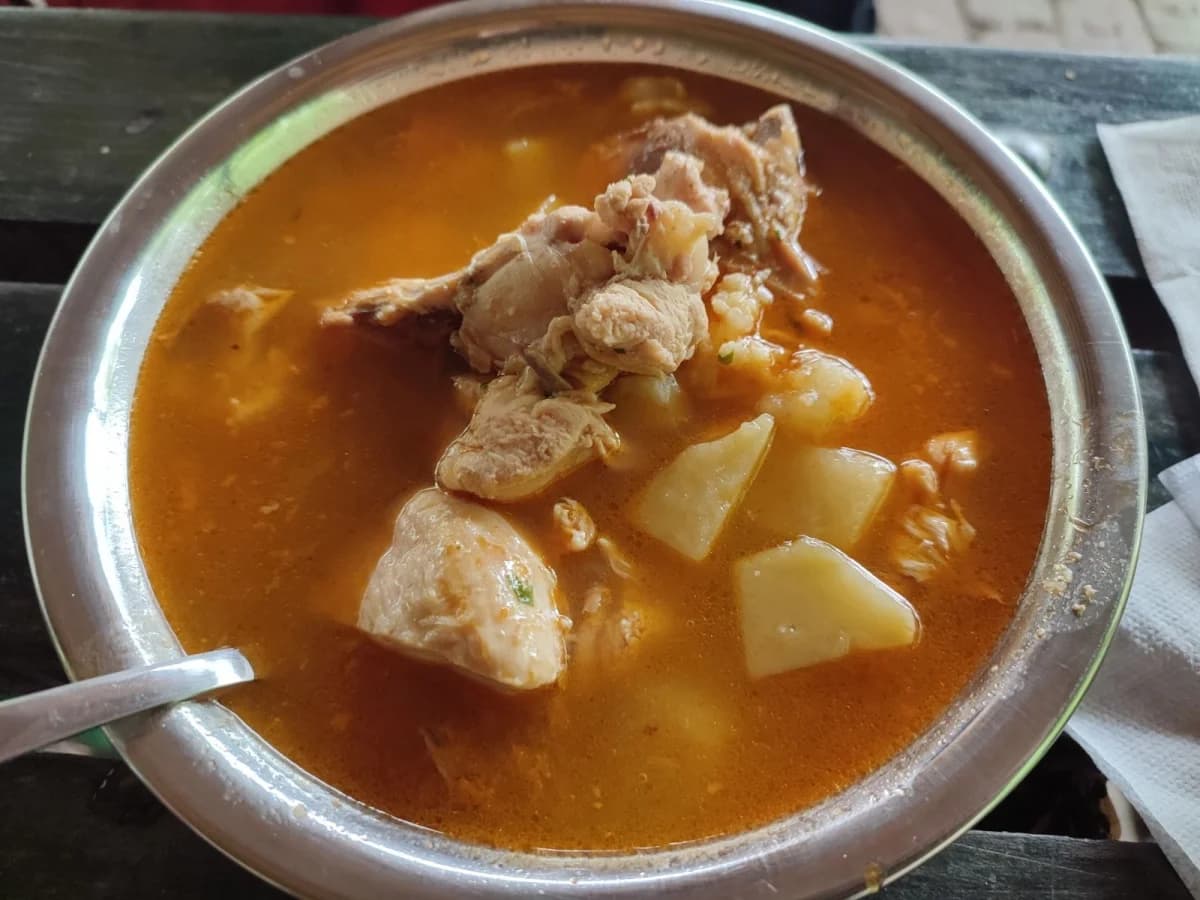 Održan tradicionalni susret planinara pjesnika i slikara na Sovskom jezeru
