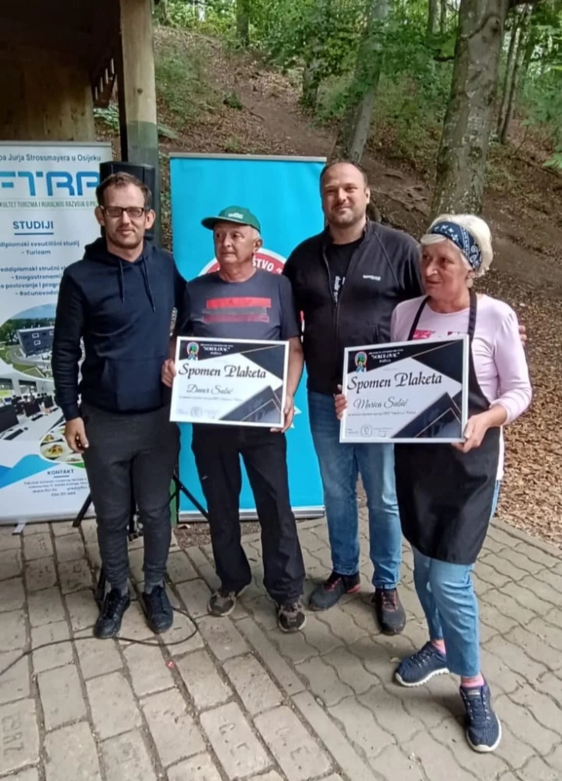 Održan tradicionalni susret planinara pjesnika i slikara na Sovskom jezeru
