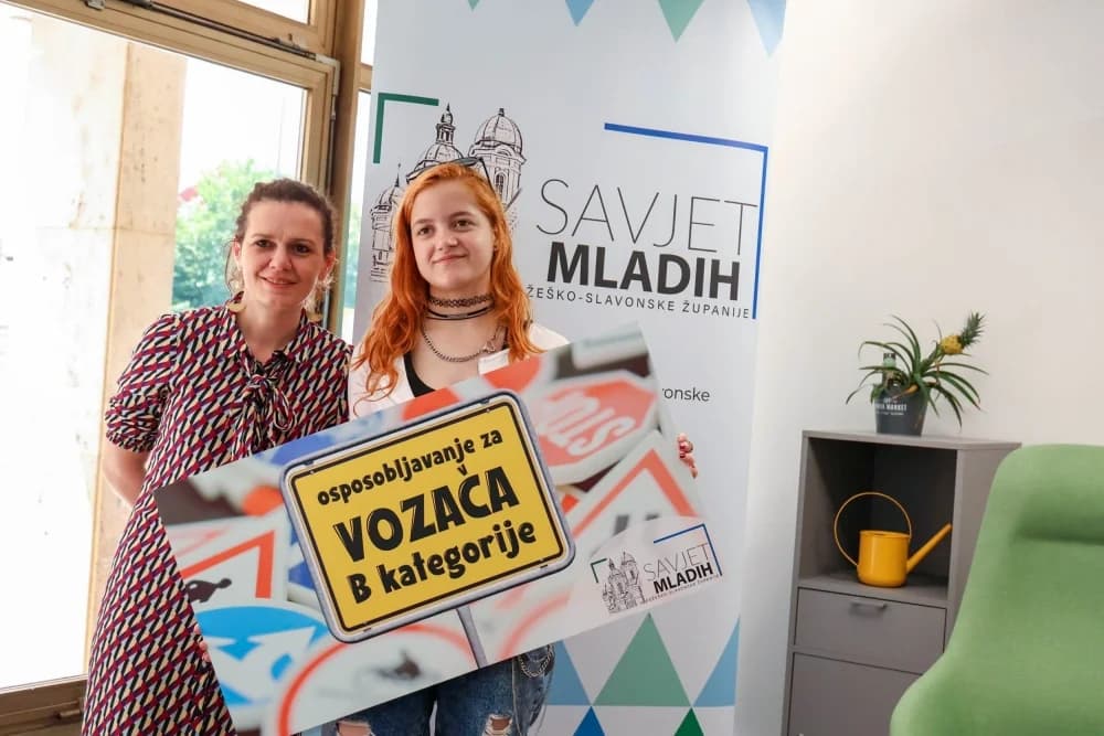 Martina Hodak iz Obrtničke škole Požega dobitnica je Nagradnog natječaja „Vozačka dozvola“