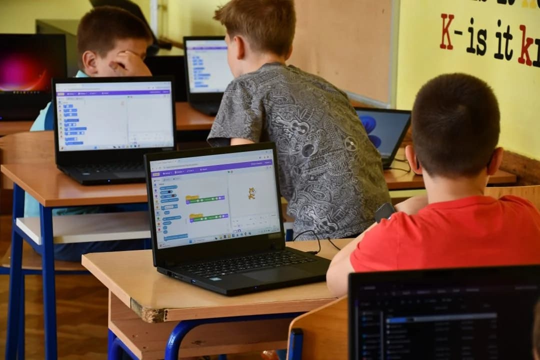 U kutjevačkoj osnovnoj školi održano natjecanje iz informatike ”34 kreni”