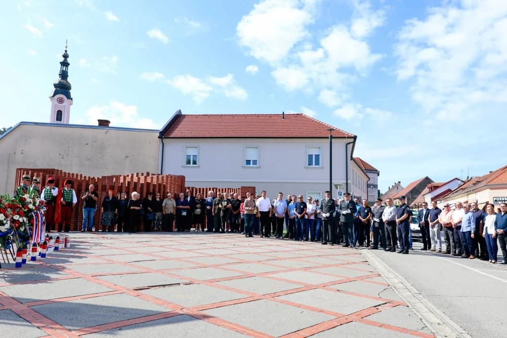 Dan državnosti: U Požegi odana počast svim poginulim, nestalim i umrlim hrvatskim braniteljima