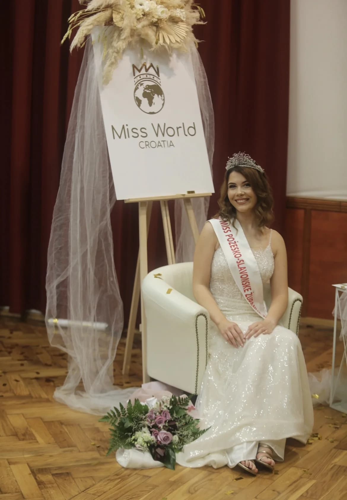 Miss Požeško-slavonske županije je Ivana Krajina!