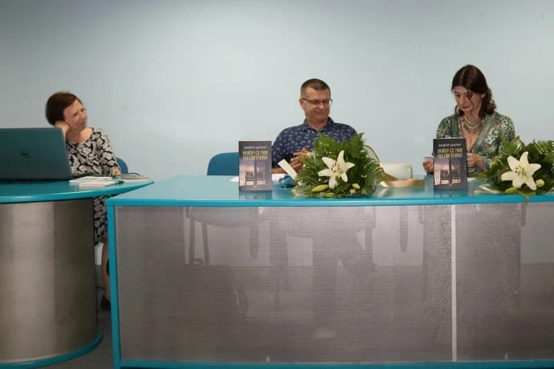 Požežanka Lana Derkač čitala svoju poeziju u Nacionalnim knjižnicama u Skoplju i Prištini