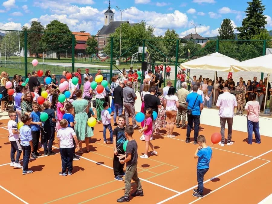 Novootvoreni sportski teren u Kaptolu