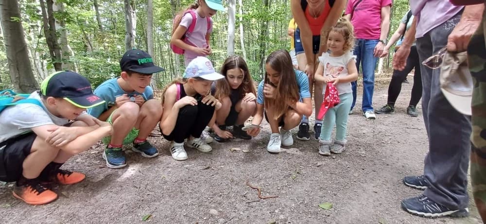 FOTO: Izlet za slijepe i slabovidne osobe ’Pruži mi ruku – Proljeće na Mališćaku“