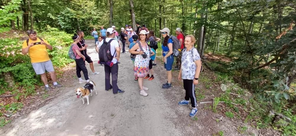 FOTO: Izlet za slijepe i slabovidne osobe ’Pruži mi ruku – Proljeće na Mališćaku“