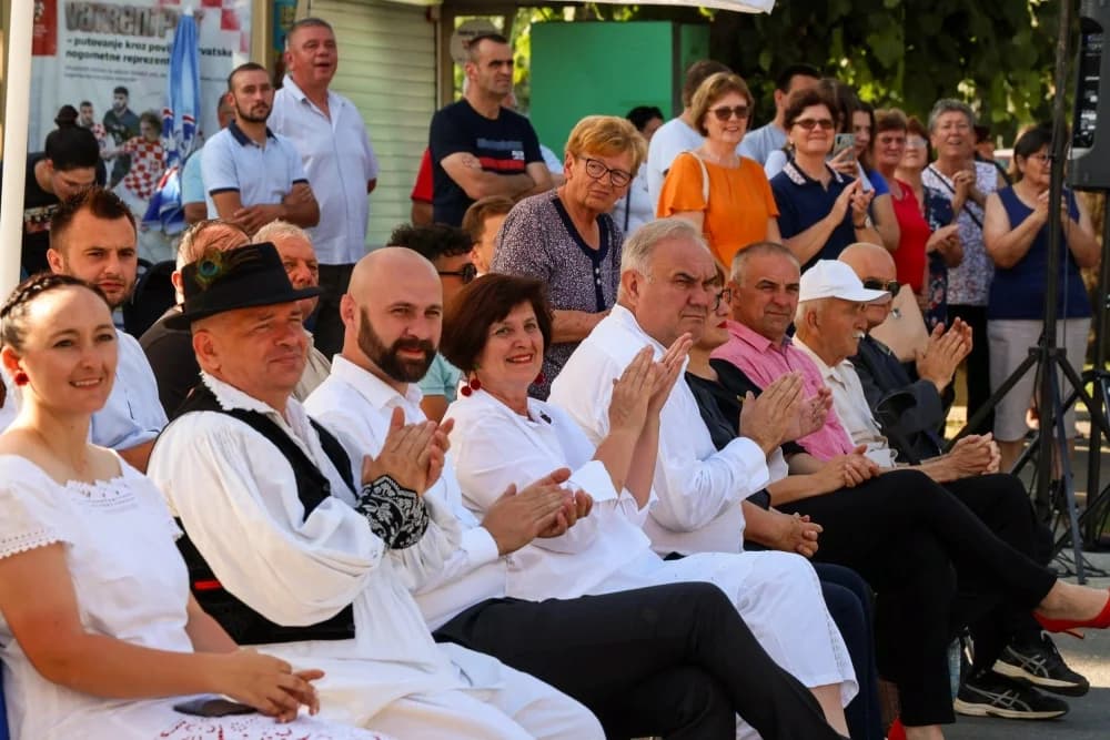 FOTO:  Održana 41. Međunarodna smotra izvornog folklora Lidas