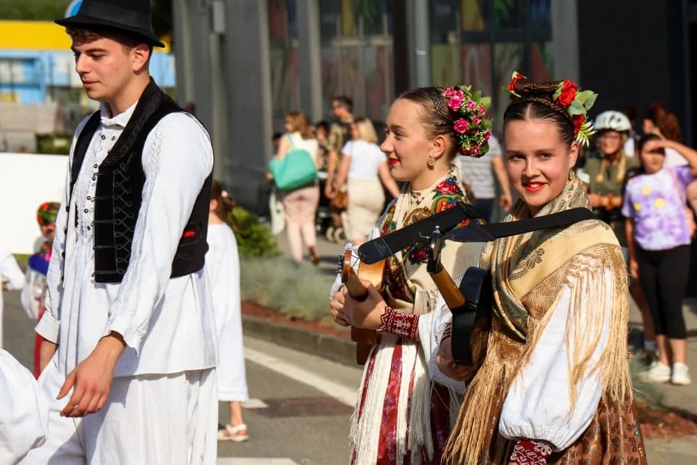 FOTO:  Održana 41. Međunarodna smotra izvornog folklora Lidas