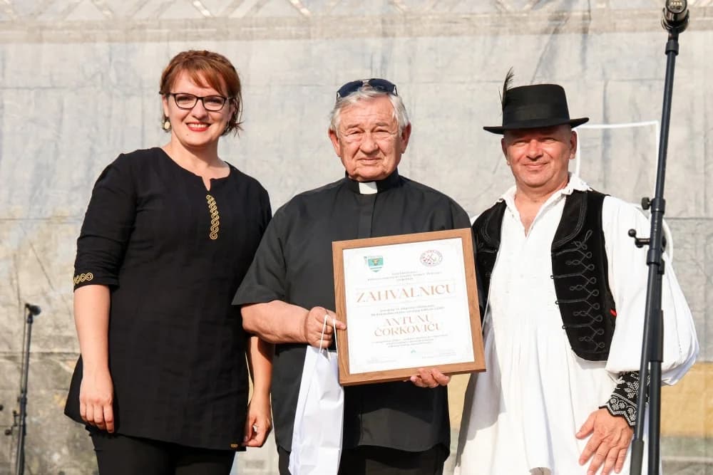 FOTO:  Održana 41. Međunarodna smotra izvornog folklora Lidas