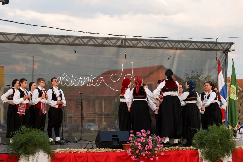 FOTO:  Održana 41. Međunarodna smotra izvornog folklora Lidas