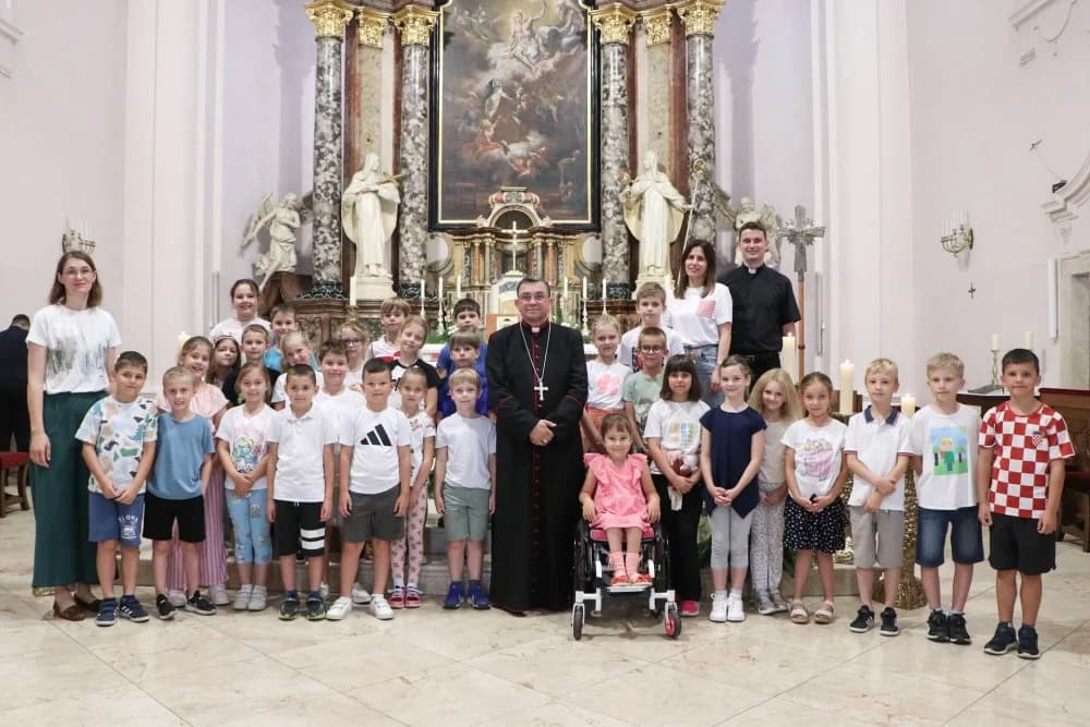 FOTO:  Misa zahvalnica prigodom završetka nastavne godine u Požegi