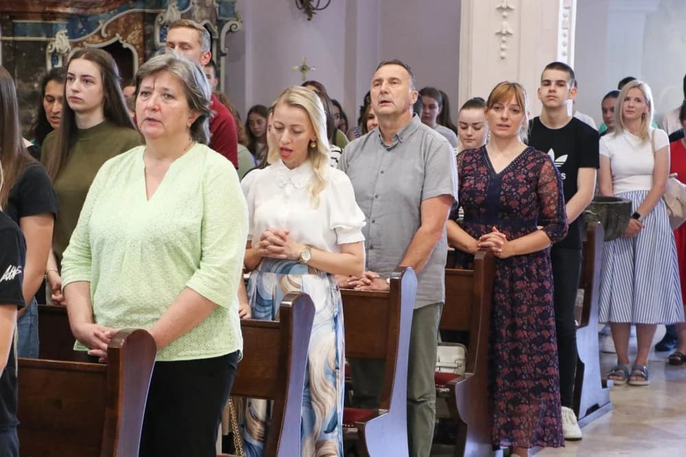 FOTO:  Misa zahvalnica prigodom završetka nastavne godine u Požegi