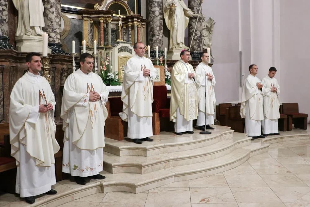 FOTO:  Misa zahvalnica prigodom završetka nastavne godine u Požegi