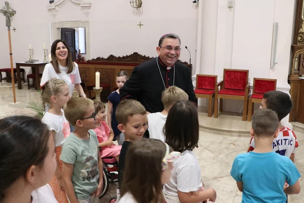 FOTO:  Misa zahvalnica prigodom završetka nastavne godine u Požegi