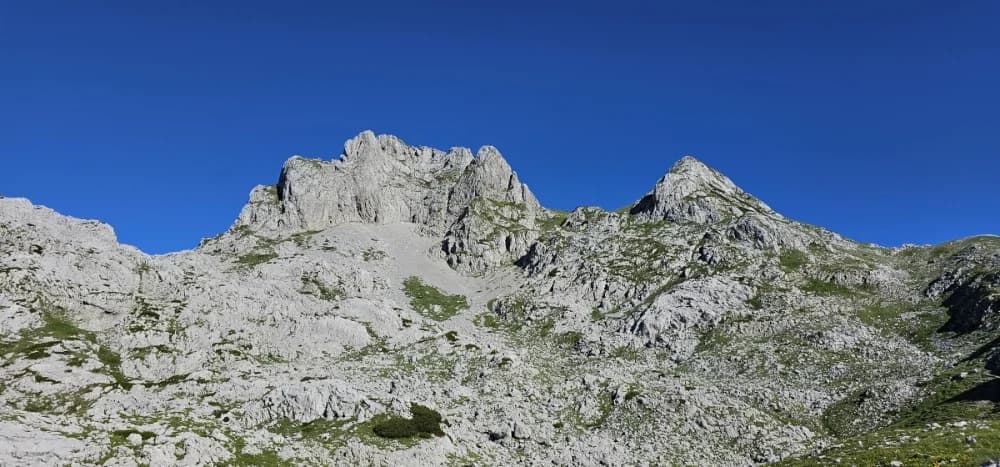 HPD Gojzerica na izletu u Prenj- BiH pohodila vrhove  Zelena glava 2155 mnv i Otiš 2097 mnv