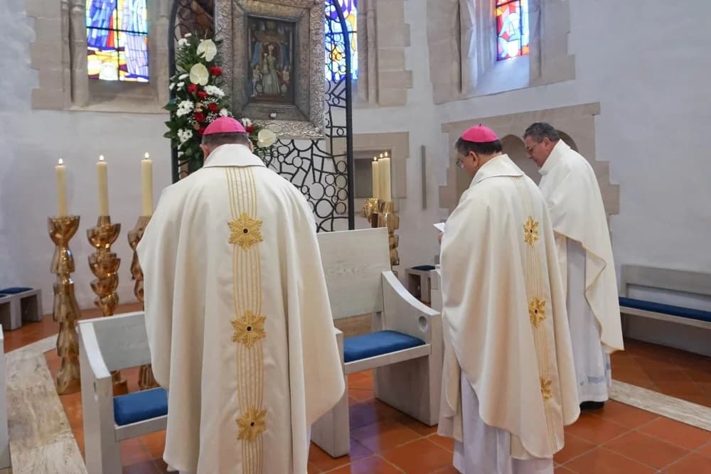 FOTO: Banjalučki biskup i svećenici u posjeti Požeškoj biskupiji