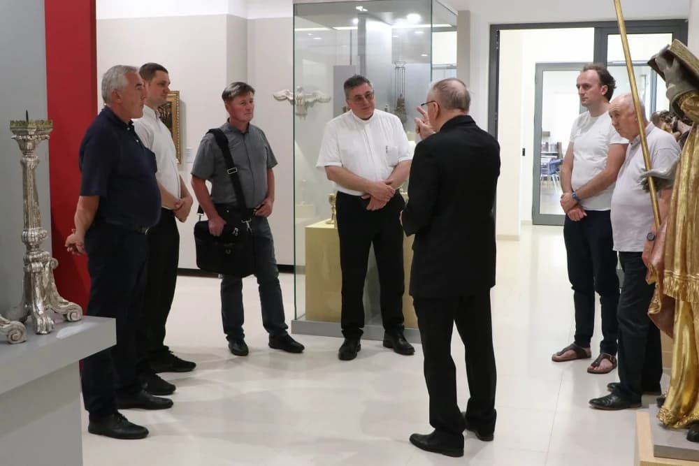 FOTO: Banjalučki biskup i svećenici u posjeti Požeškoj biskupiji