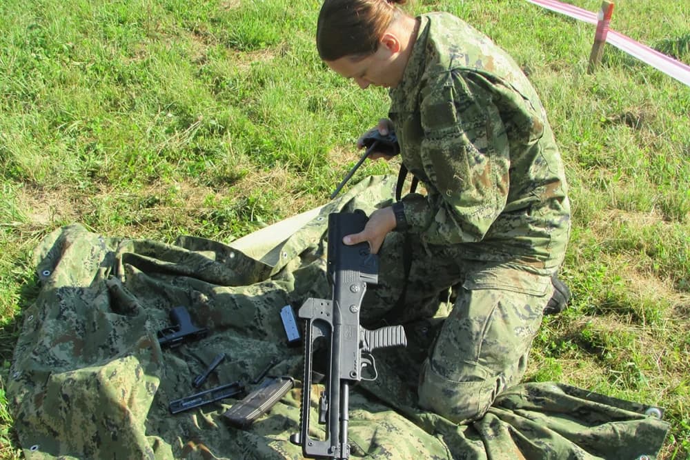 Završetak dragovoljnog vojnog osposobljavanja 42. naraštaja ročnika u Požegi