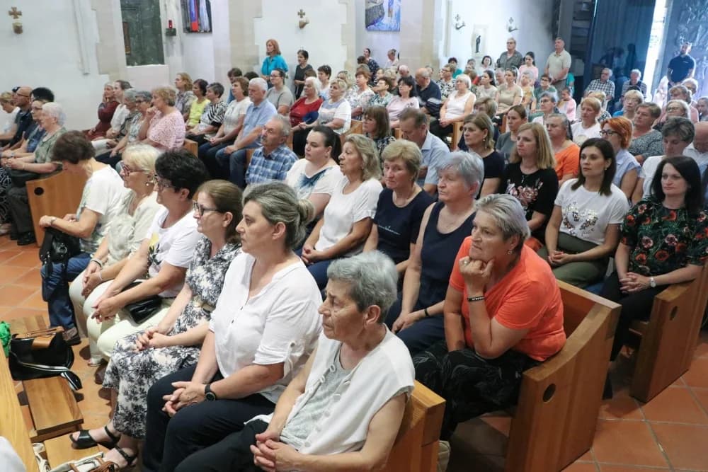 FOTO: Biskupijsko hodočašće zdravstvenih djelatnika Gospi Voćinskoj