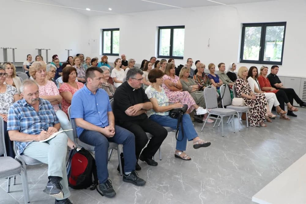 FOTO: Biskupijsko hodočašće zdravstvenih djelatnika Gospi Voćinskoj