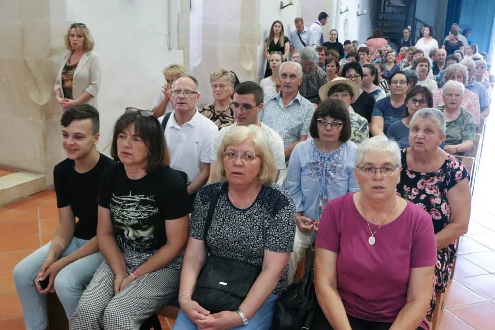 FOTO: Biskupijsko hodočašće zdravstvenih djelatnika Gospi Voćinskoj