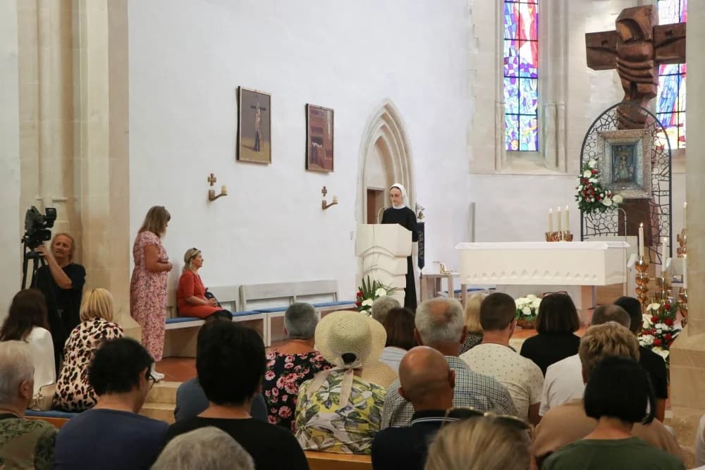 FOTO: Biskupijsko hodočašće zdravstvenih djelatnika Gospi Voćinskoj