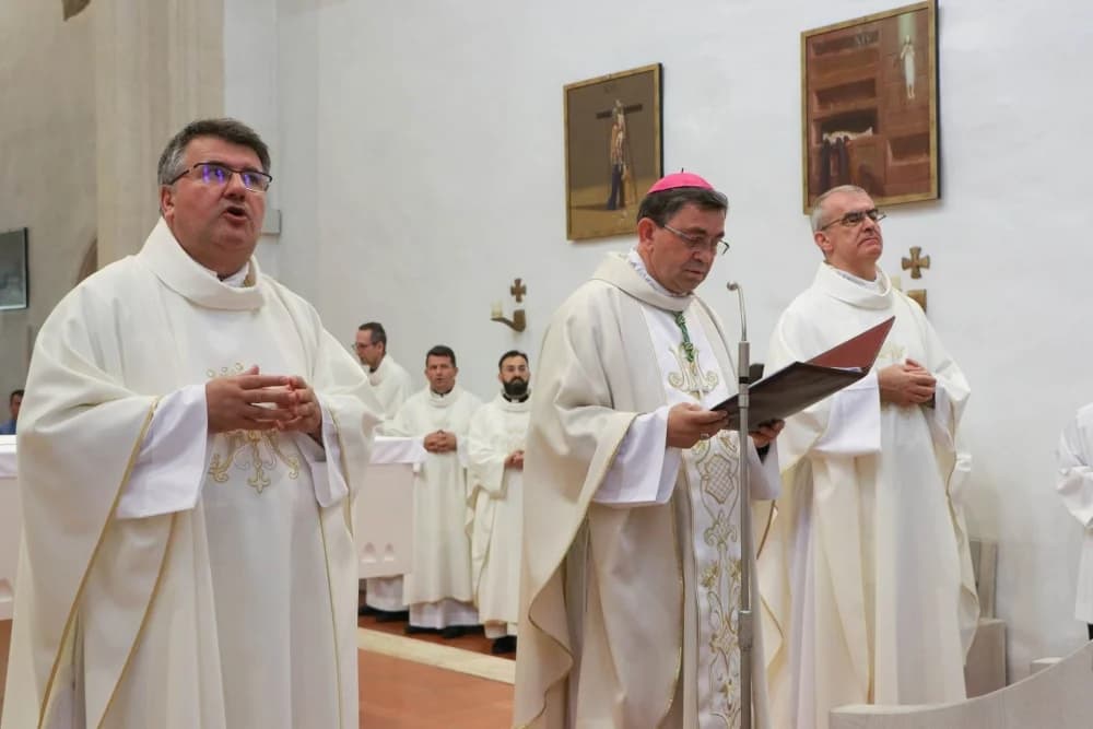 FOTO: Biskupijsko hodočašće zdravstvenih djelatnika Gospi Voćinskoj