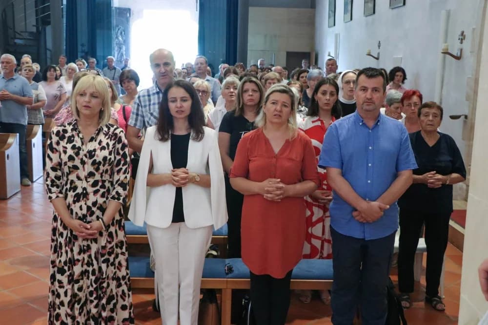 FOTO: Biskupijsko hodočašće zdravstvenih djelatnika Gospi Voćinskoj