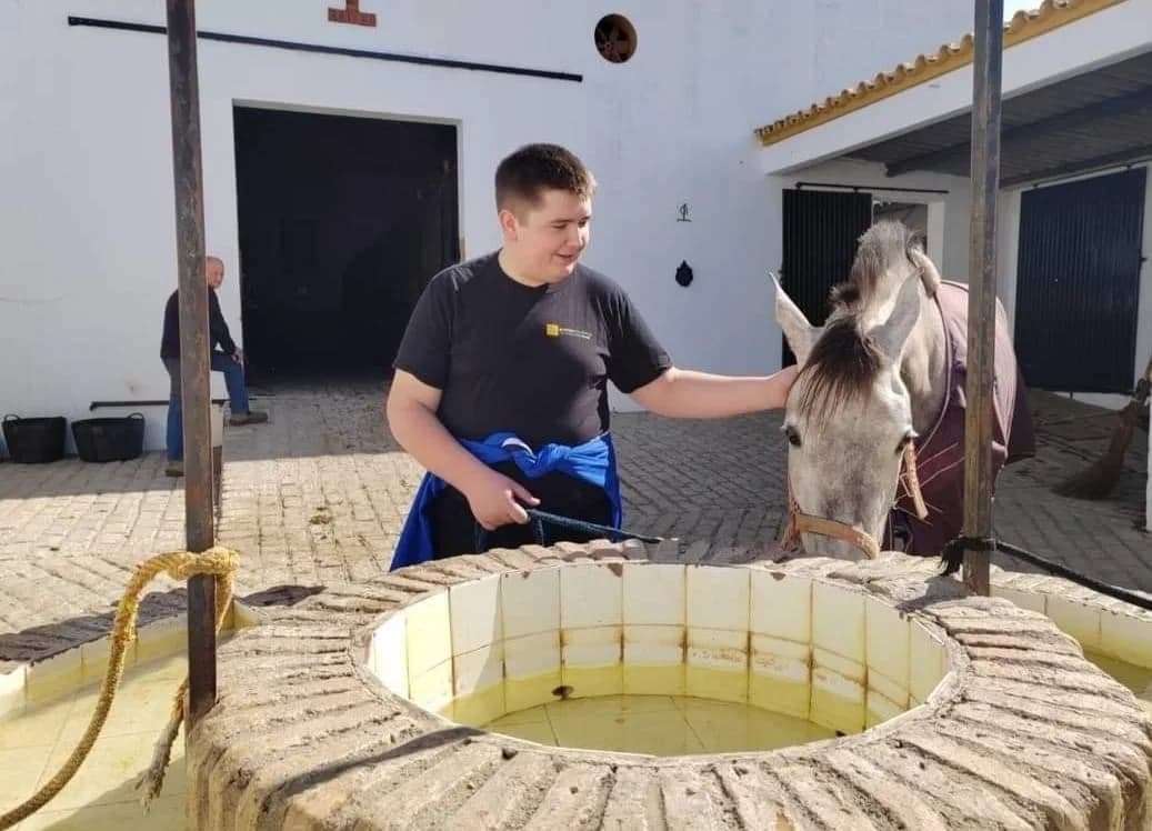 Upoznajte Nikolu, požeškog srednjoškolca i gorljivog čuvara tradicije