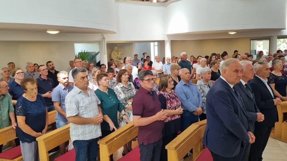 FOTO: Blagoslov novih zvona u požeškoj Župi sv. Ivana Krstitelja
