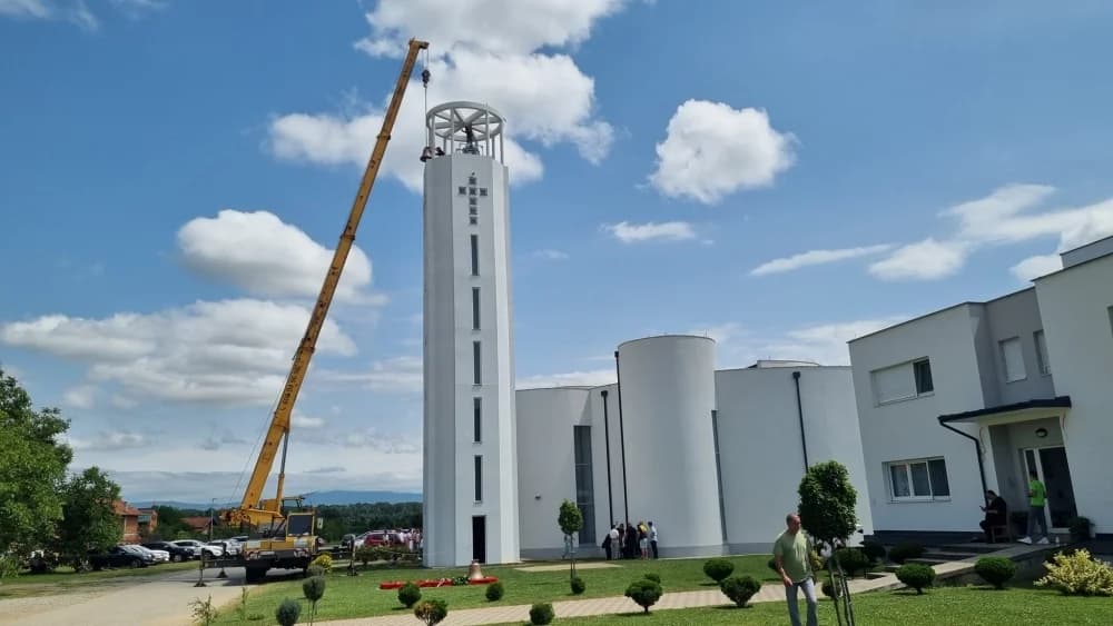 FOTO: Blagoslov novih zvona u požeškoj Župi sv. Ivana Krstitelja