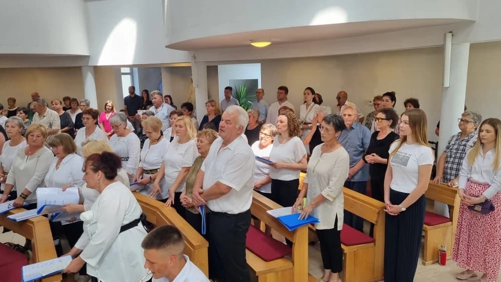 FOTO: Blagoslov novih zvona u požeškoj Župi sv. Ivana Krstitelja