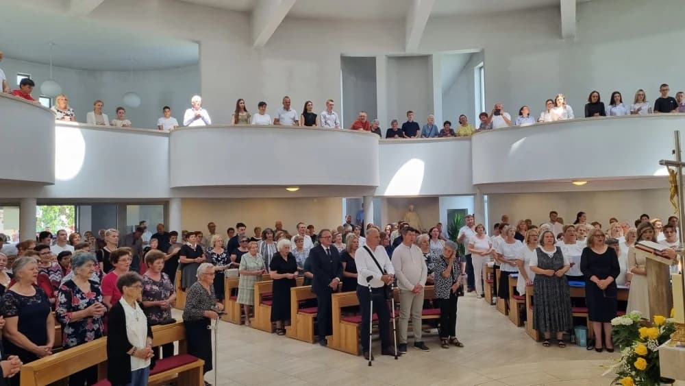 FOTO: Blagoslov novih zvona u požeškoj Župi sv. Ivana Krstitelja