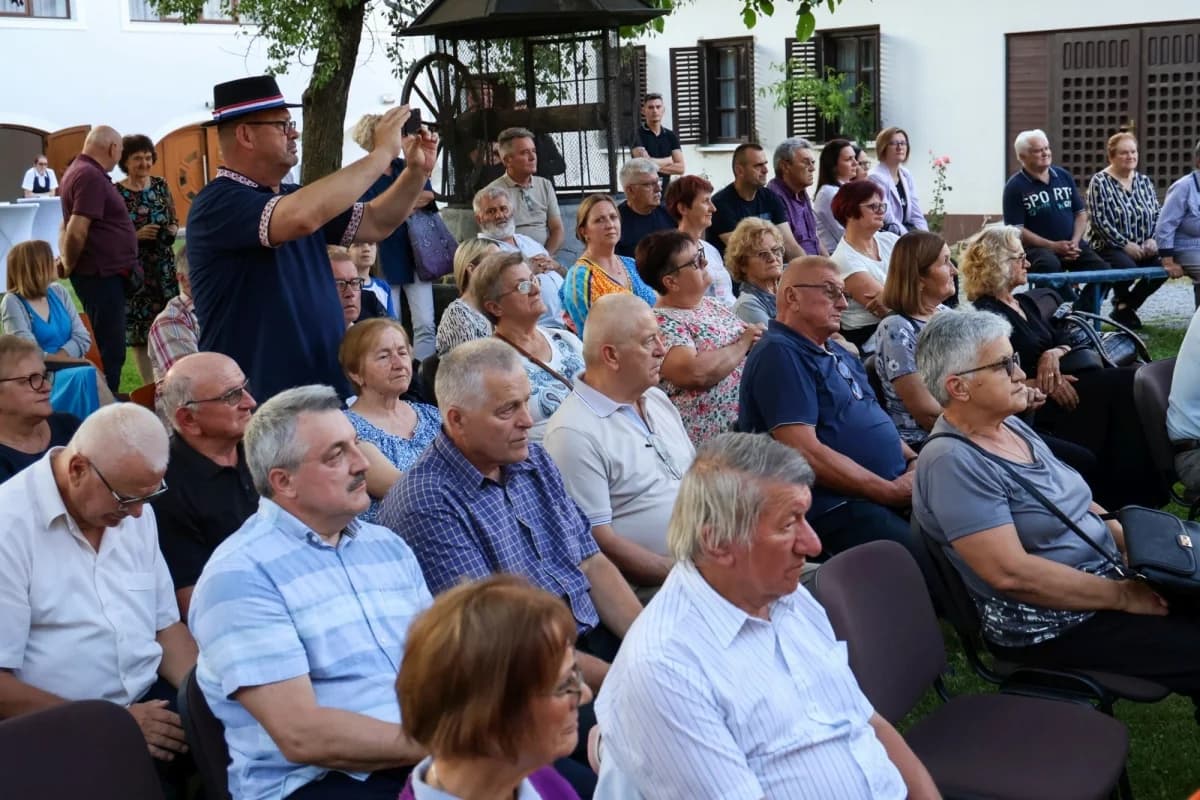 DAN OPĆINE KAPTOL: Održana promocija monografije Ivo Čakalić