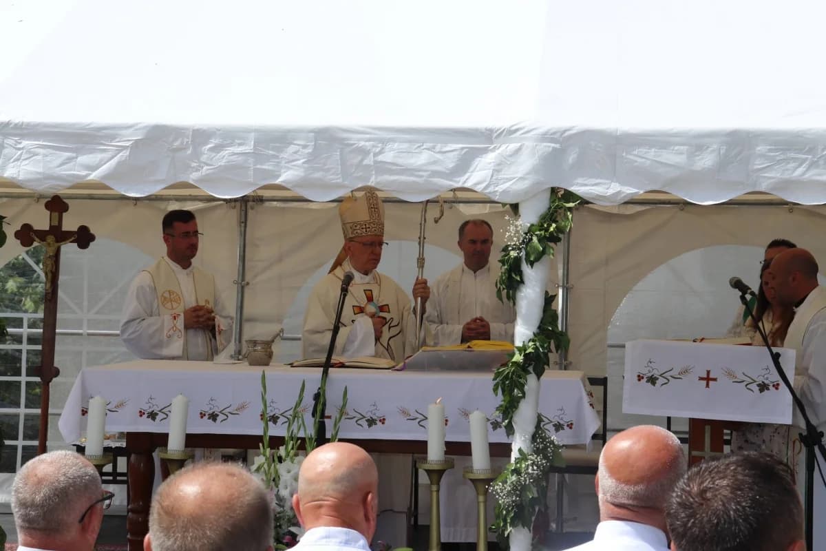 U Marinom Selu proslavljena stogodišnjica crkve Svetog Ivana Krstitelja