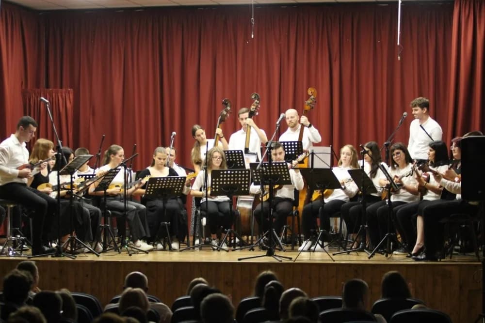 FOTO: Godišnji koncert Kutjevačkog tamburaškog orkestra